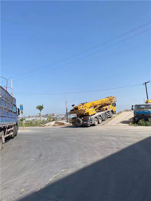 潞州区25吨吊车的租赁价格大概是多少？